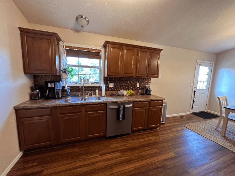 Saint Robert House: 15640 Top Drive