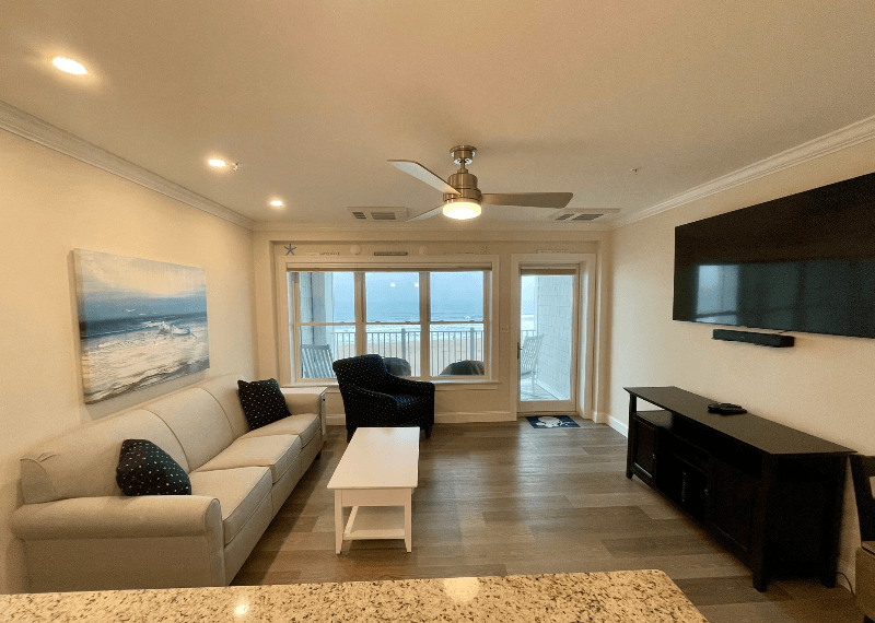 Hampton Beach Condo: 315 Ocean Blvd.
