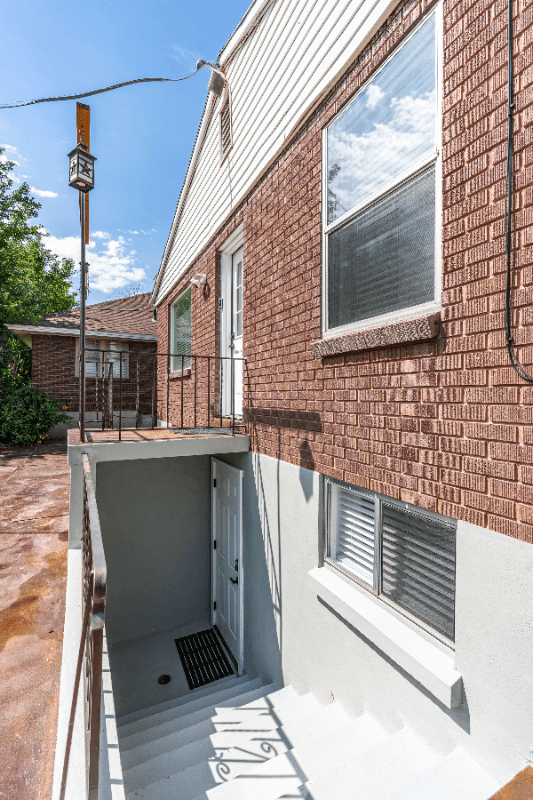 Salt Lake City House: 444 N Oakley St