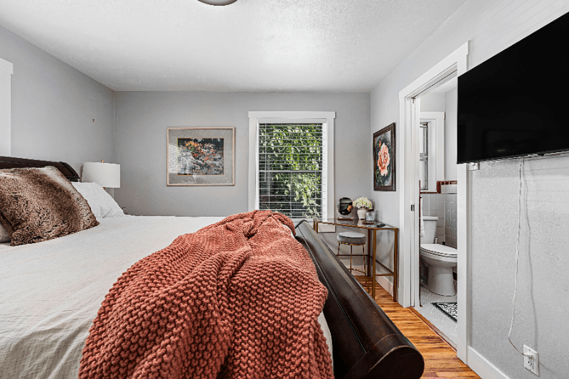Salt Lake City House: 444 N Oakley St