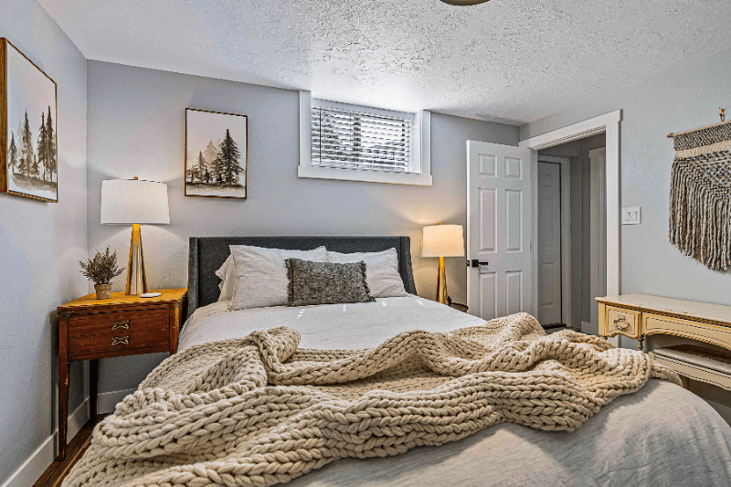 Salt Lake City House: 444 N Oakley St