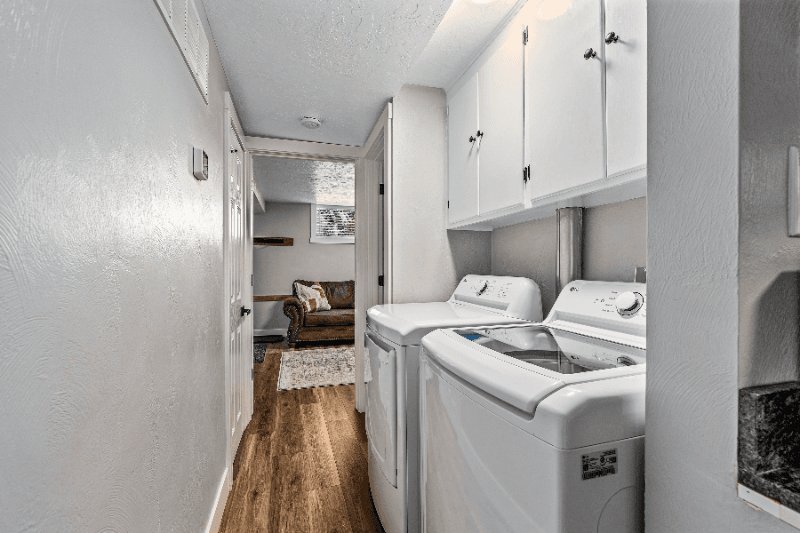 Salt Lake City House: 444 N Oakley St