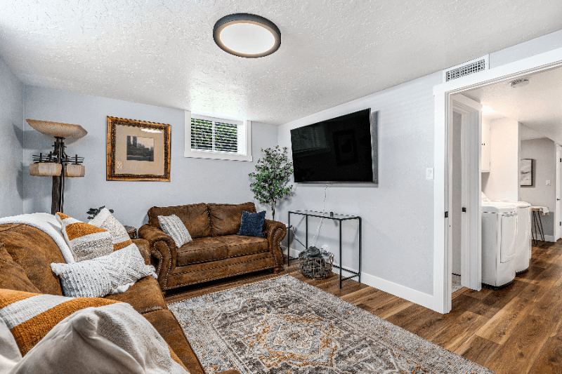 Salt Lake City House: 444 N Oakley St