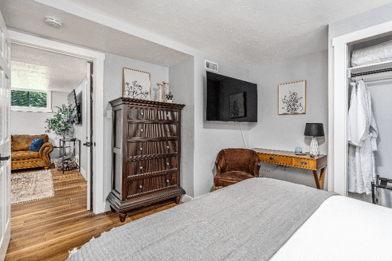 Salt Lake City House: 444 N Oakley St