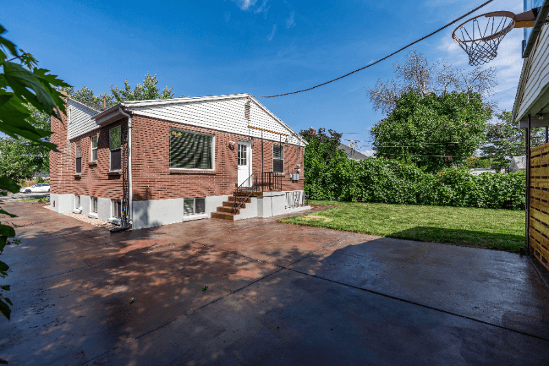 Salt Lake City House: 444 N Oakley St
