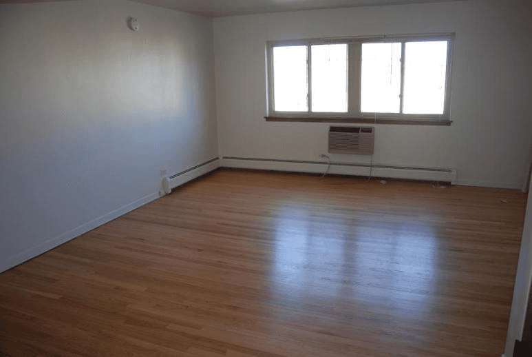 Schiller Park Apartment: 9234 Susy Lane