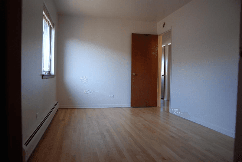 Schiller Park Apartment: 9234 Susy Lane