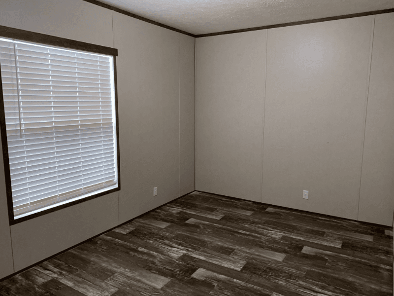 Macon House: 5500 Forest Place