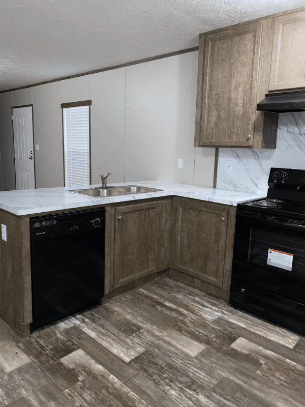 Macon House: 5500 Forest Place