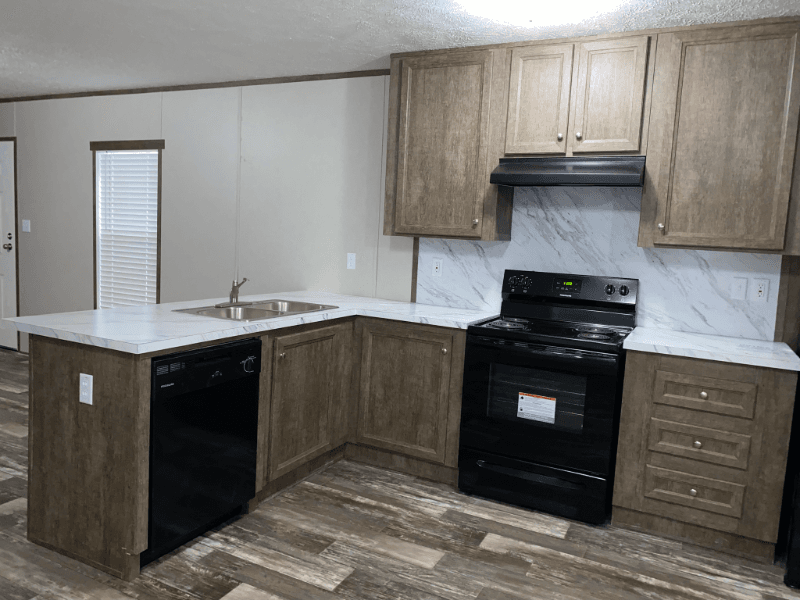 Macon House: 5500 Forest Place
