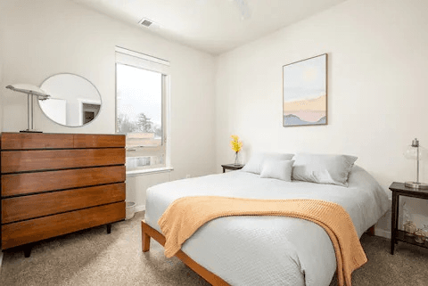 Traverse City Condo: 630 S Garfield Ave