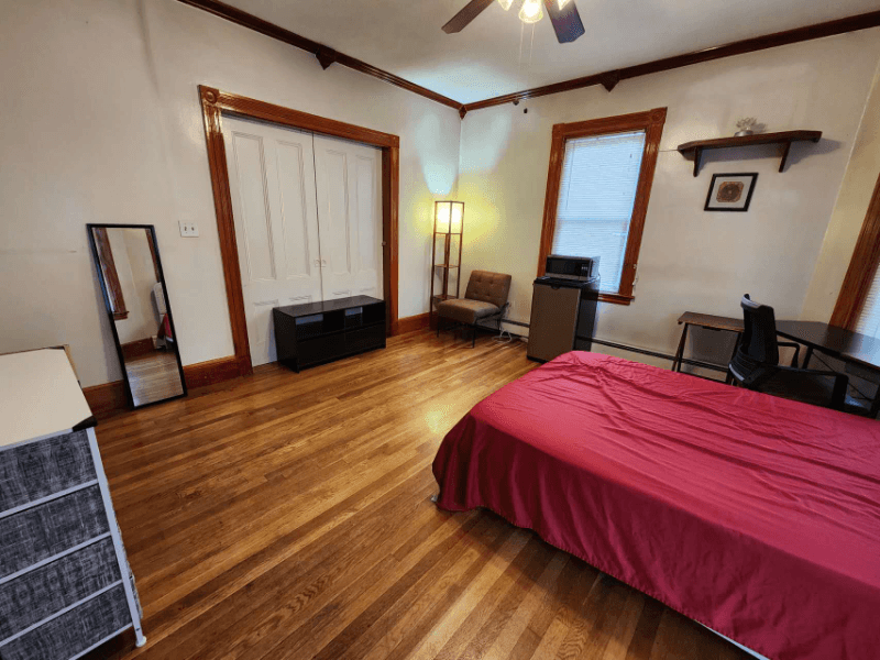 Quincy House: 8 Price Street