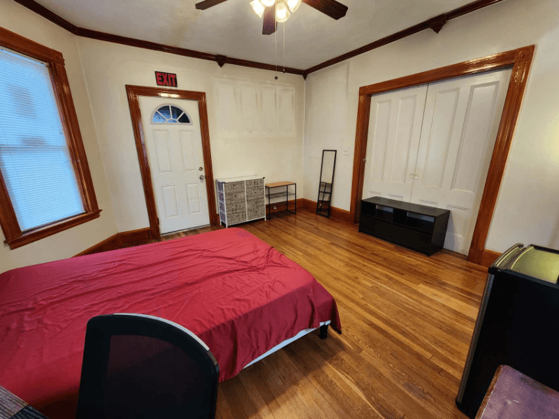 Quincy House: 8 Price Street