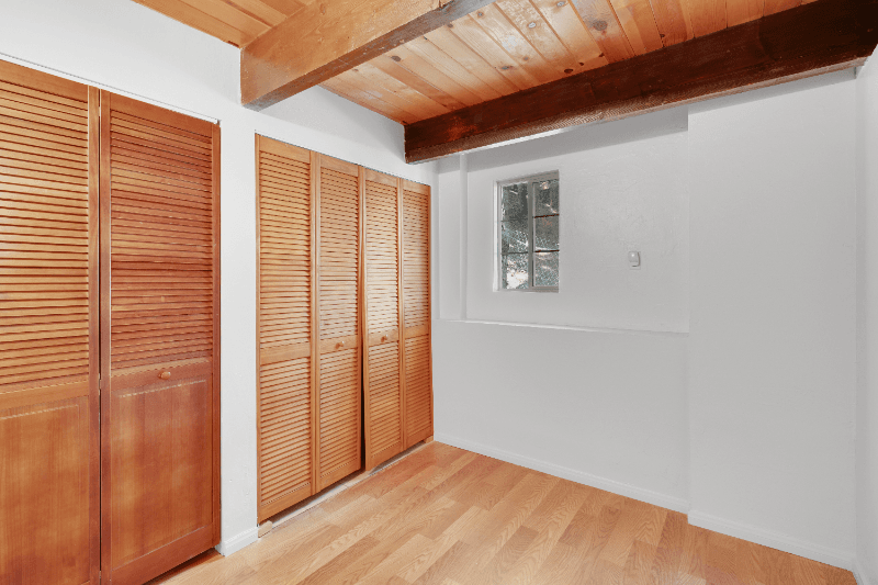 Running Springs House: 31335 Circle View Drive