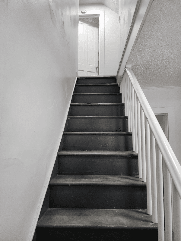Norwich House: 302 Laurel Hill Ave