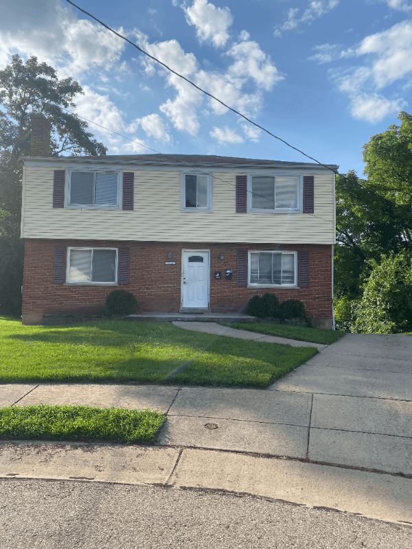 White Oak Multiplex: 6711 Schuster Court