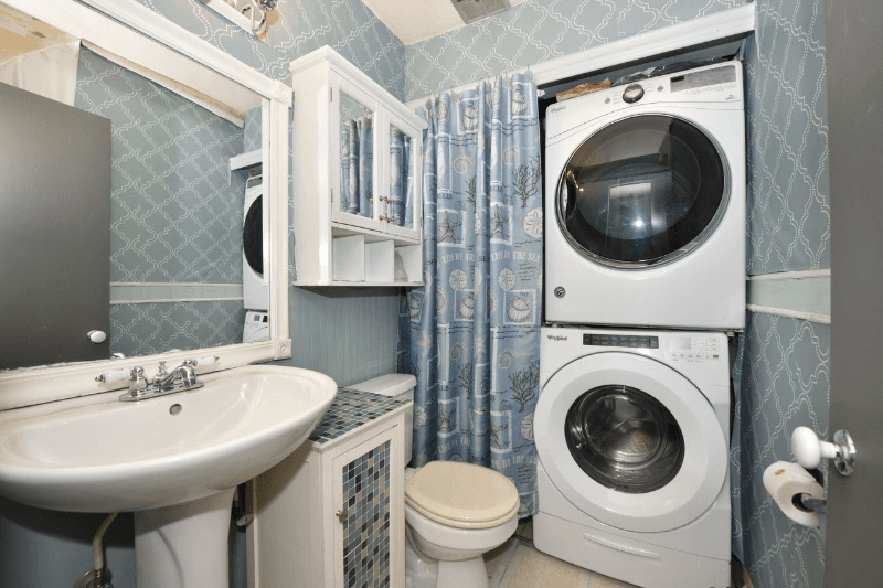 Milwaukee Condo: 8309 N 107th st