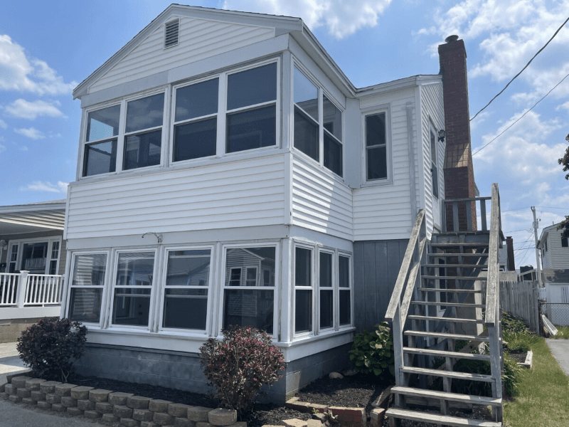 Hampton House: 11 Tuttle Avenue