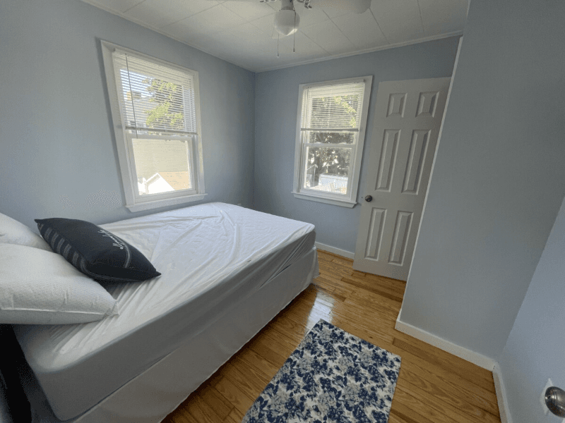 Hampton House: 11 Tuttle Avenue