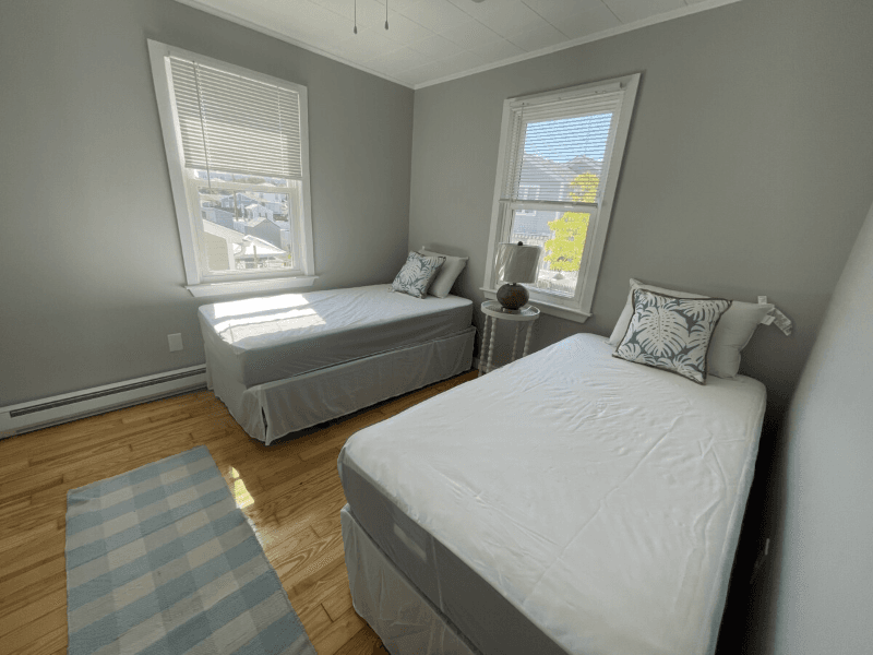 Hampton House: 11 Tuttle Avenue