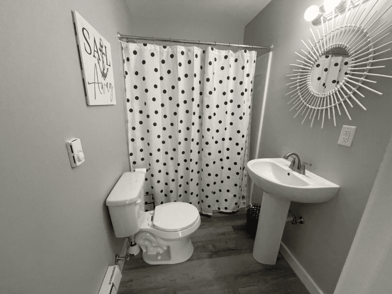 Hampton House: 11 Tuttle Avenue