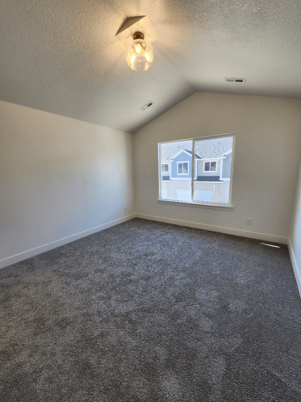 Lehi Single Room: 1995 N 3930 W