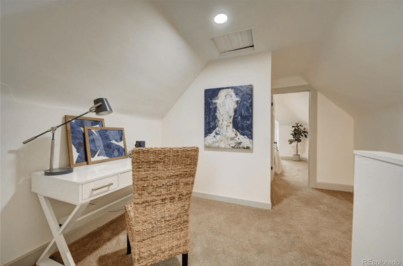 Denver House: 3136 N Elizabeth St