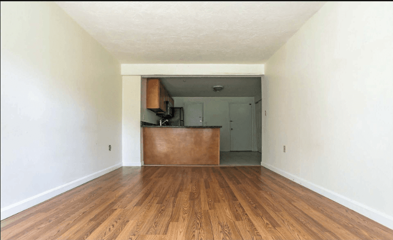 townsend Condo: 52 Fitchburg Road
