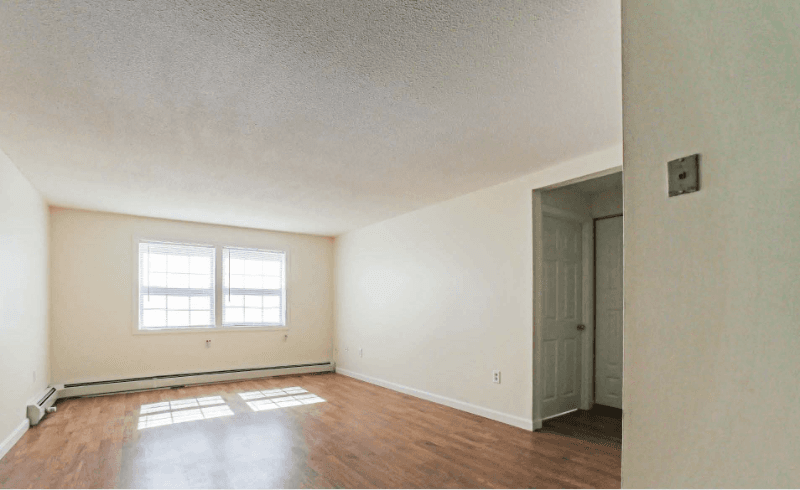 townsend Condo: 52 Fitchburg Road