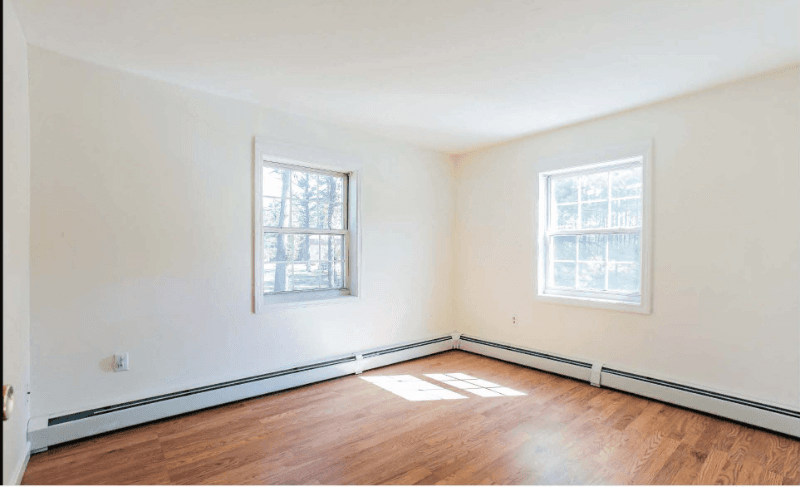 townsend Condo: 52 Fitchburg Road