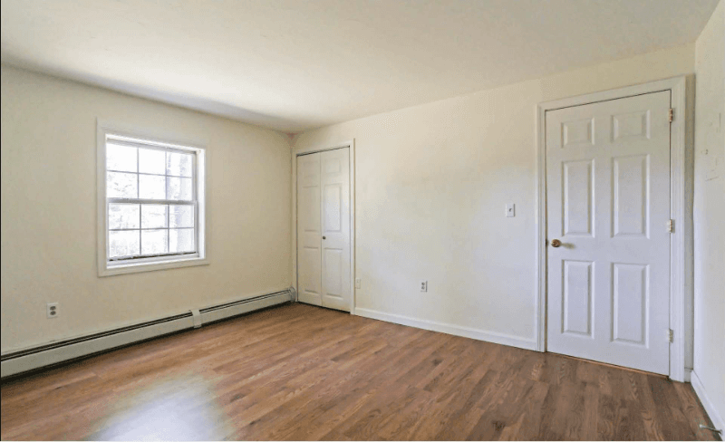 townsend Condo: 52 Fitchburg Road