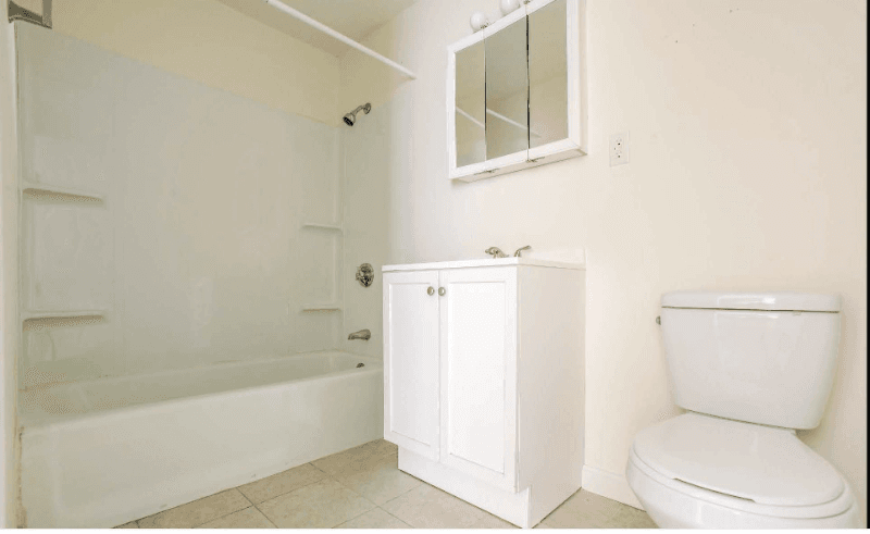 townsend Condo: 52 Fitchburg Road
