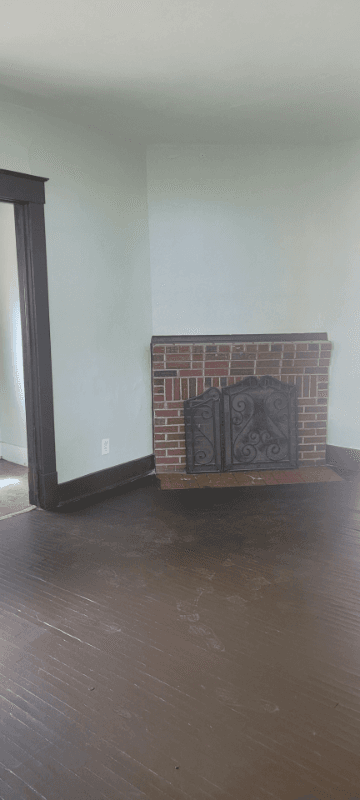 Toledo Townhome: 754 Euclid Ave