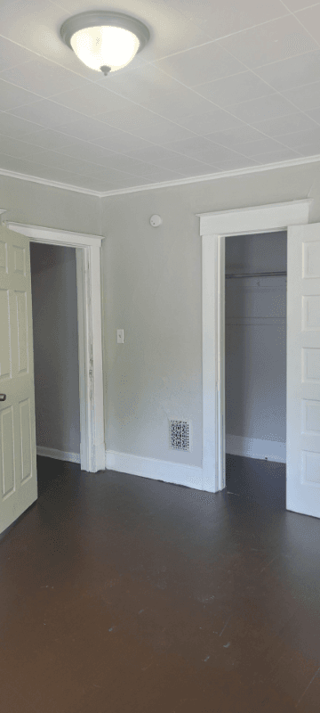 Toledo Townhome: 754 Euclid Ave