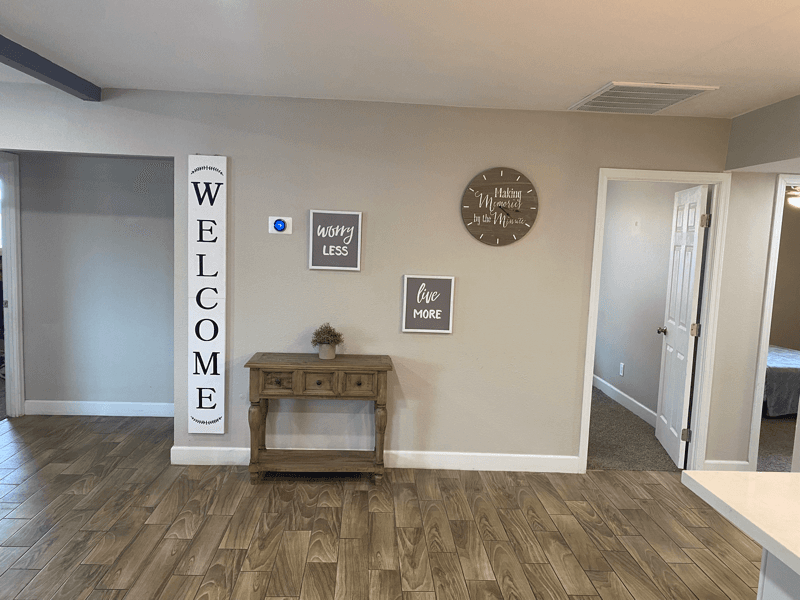 Phoenix House: 7830 N 32nd Dr