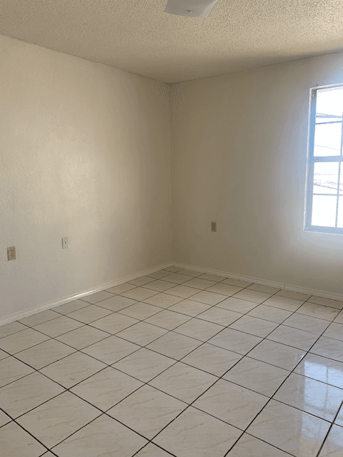Laredo House: 3602 Guerrero St