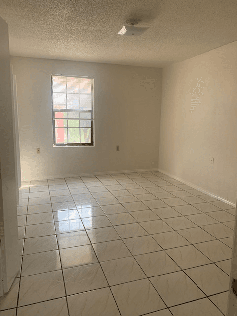 Laredo House: 3602 Guerrero St