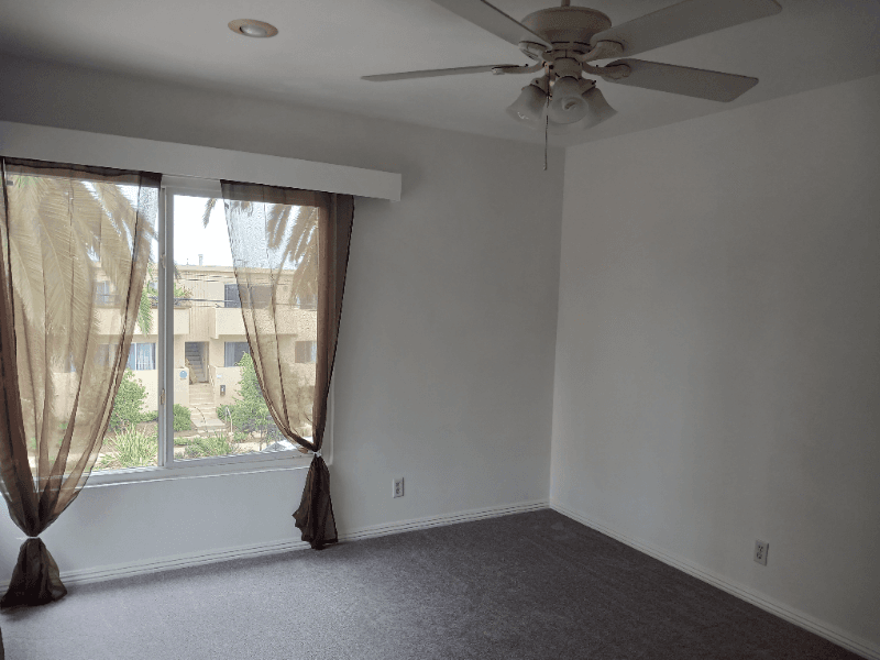 Santa Monica Apartment: 1025 Idaho Ave