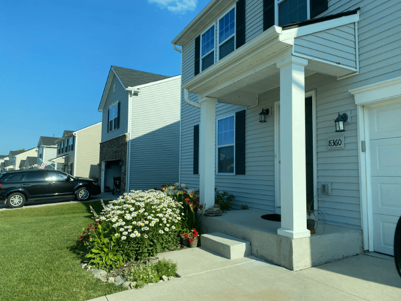 Dexter House: 8360 Crab Apple Trl,