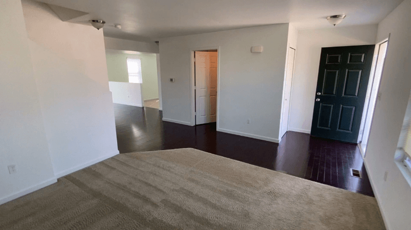 Dexter House: 8360 Crab Apple Trl,