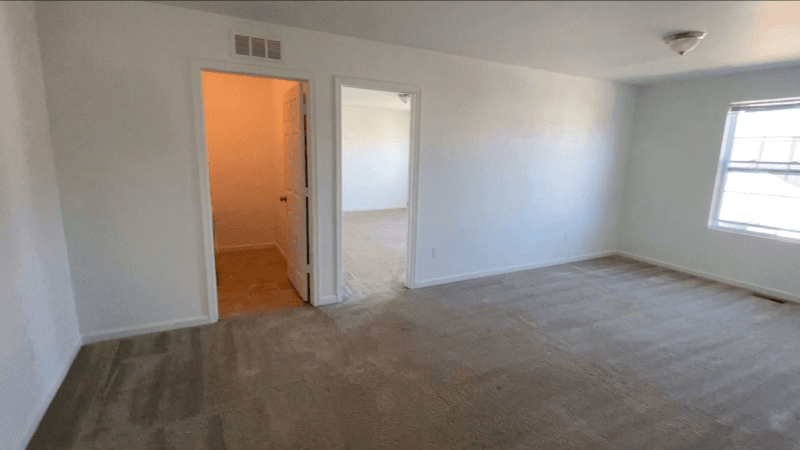Dexter House: 8360 Crab Apple Trl,
