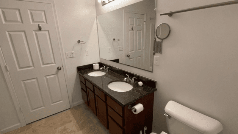 Dexter House: 8360 Crab Apple Trl,
