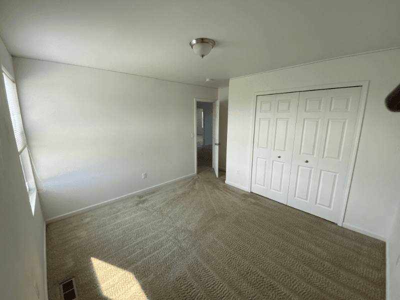 Dexter House: 8360 Crab Apple Trl,
