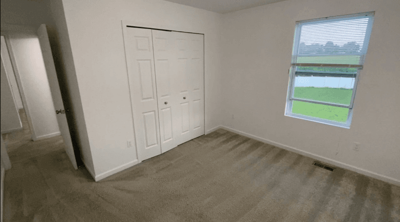 Dexter House: 8360 Crab Apple Trl,