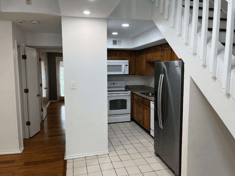 Arlington Condo: 2301 Balsam Dr