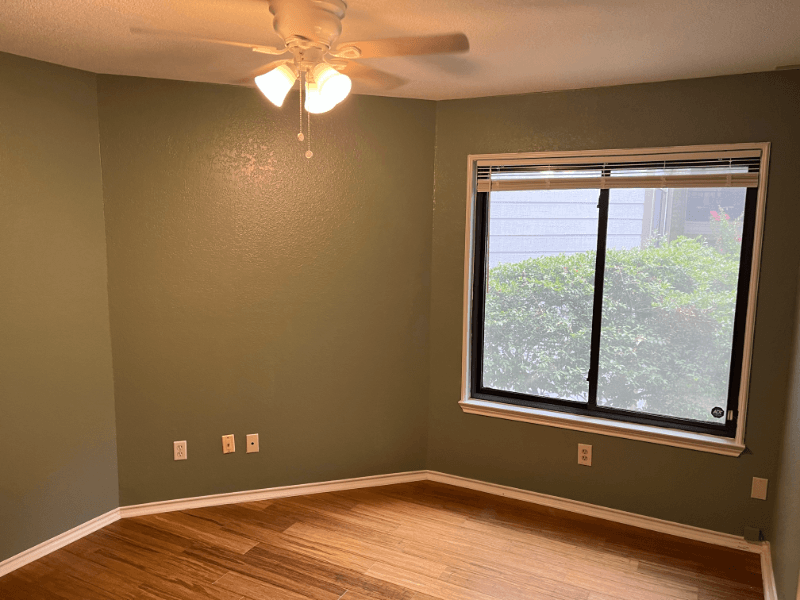 Arlington Condo: 2301 Balsam Dr