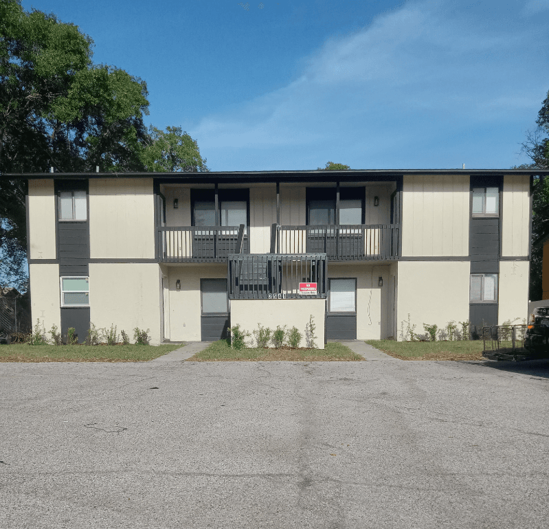 Sanford Apartment: 2541 S Myrtle Ave