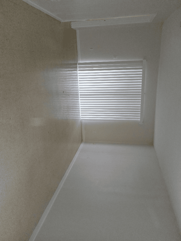 Sanford Apartment: 2541 S Myrtle Ave