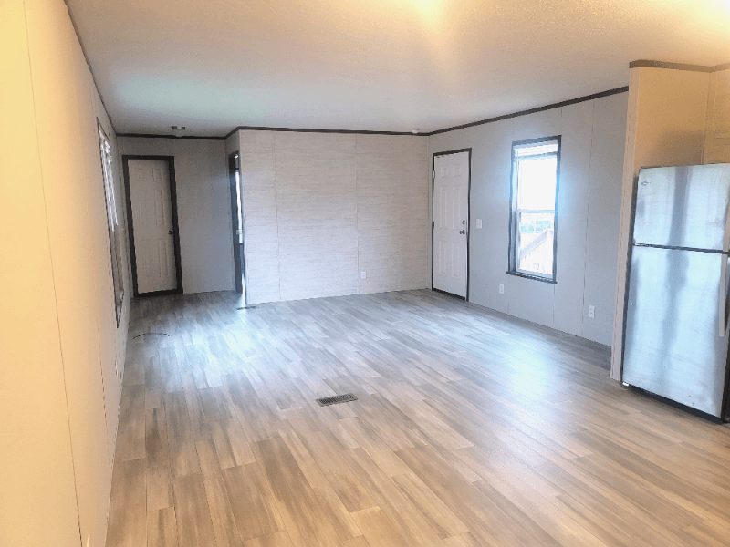 Muncie House: 10 E Dogwood Dr