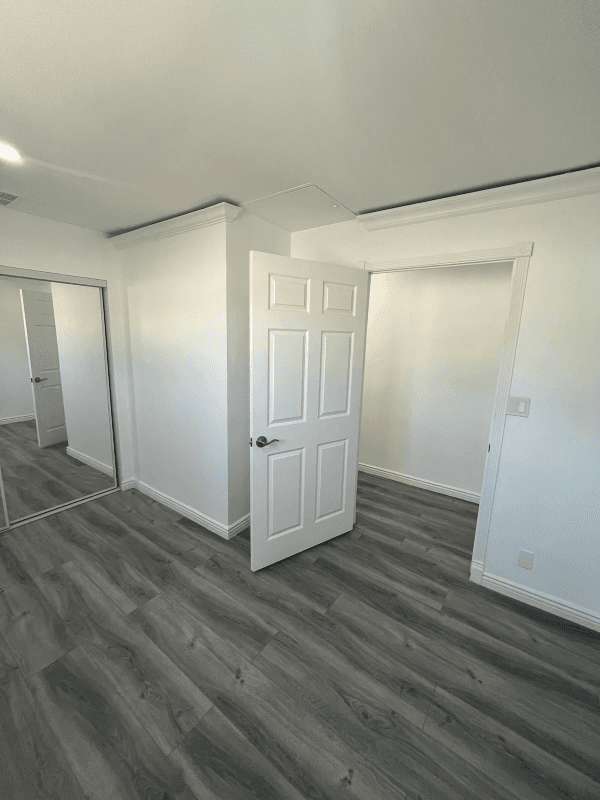 North Hollywood Condo: 11685 Magnolia Blvd
